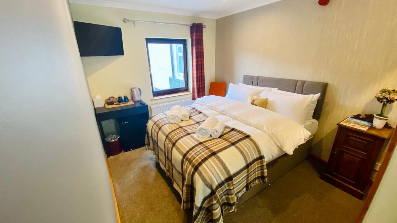 Aultguish Inn Гарв Екстериор снимка
