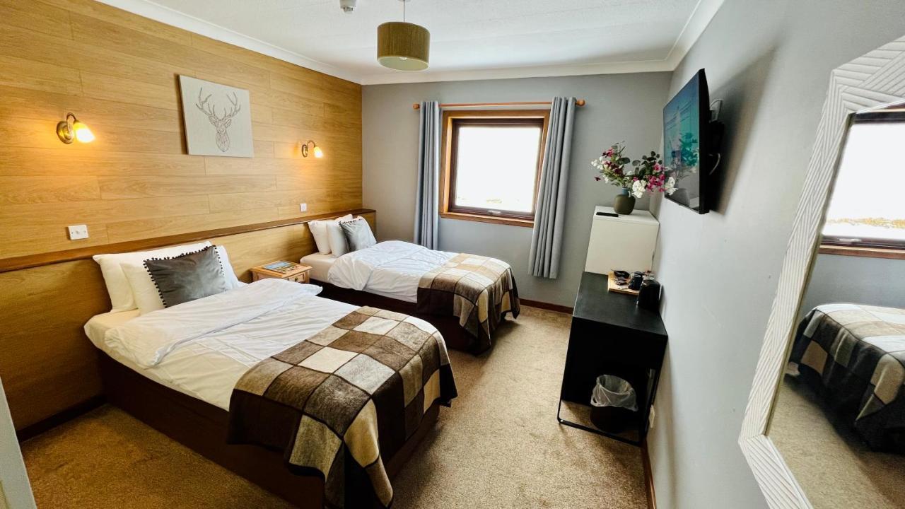 Aultguish Inn Гарв Екстериор снимка