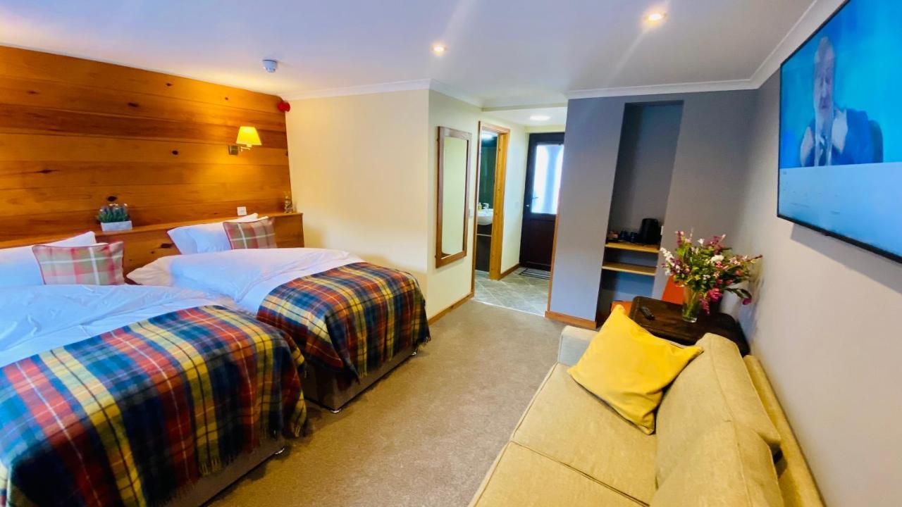 Aultguish Inn Гарв Екстериор снимка