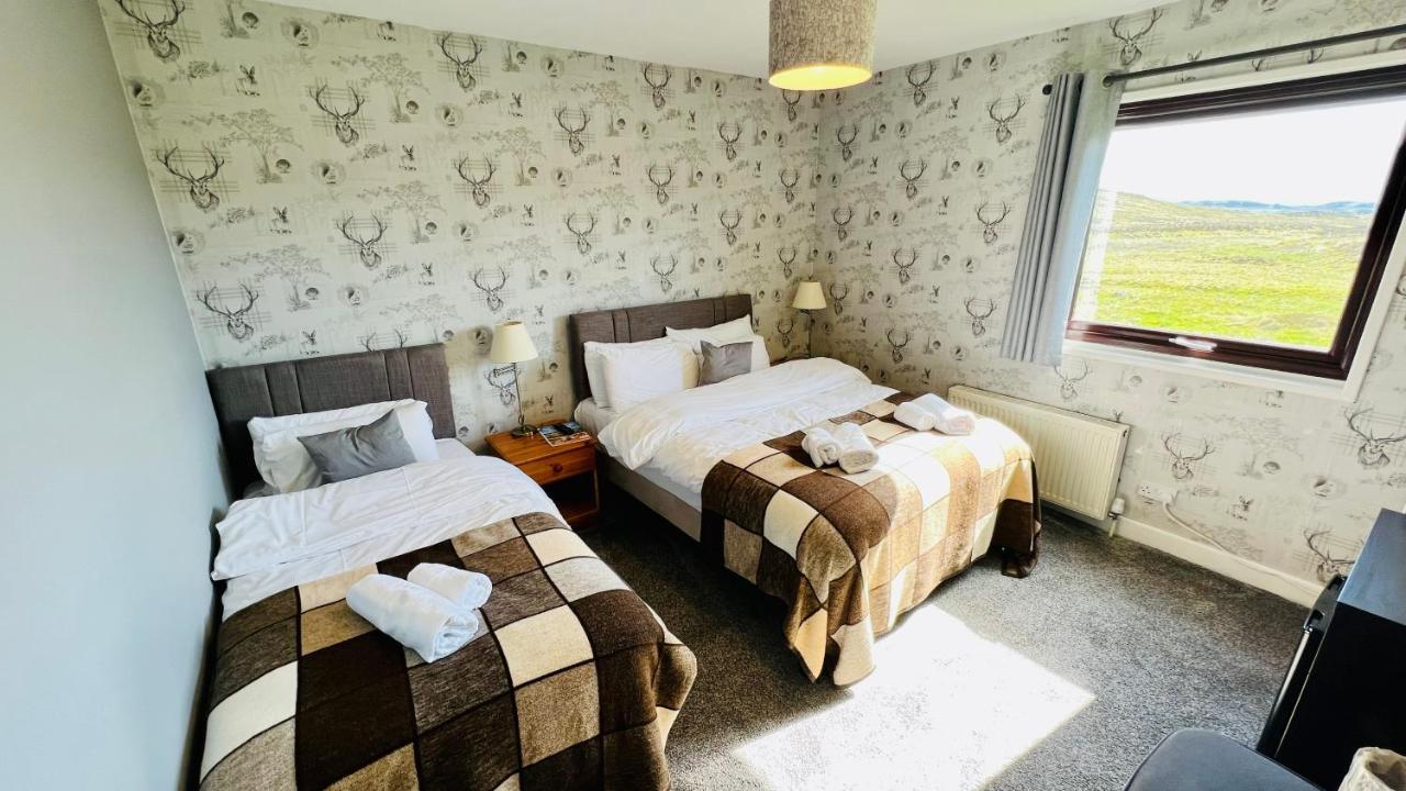 Aultguish Inn Гарв Екстериор снимка